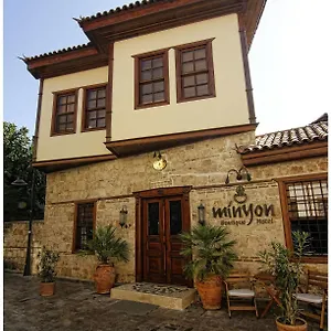 oteli̇ zi̇yaret edi̇n